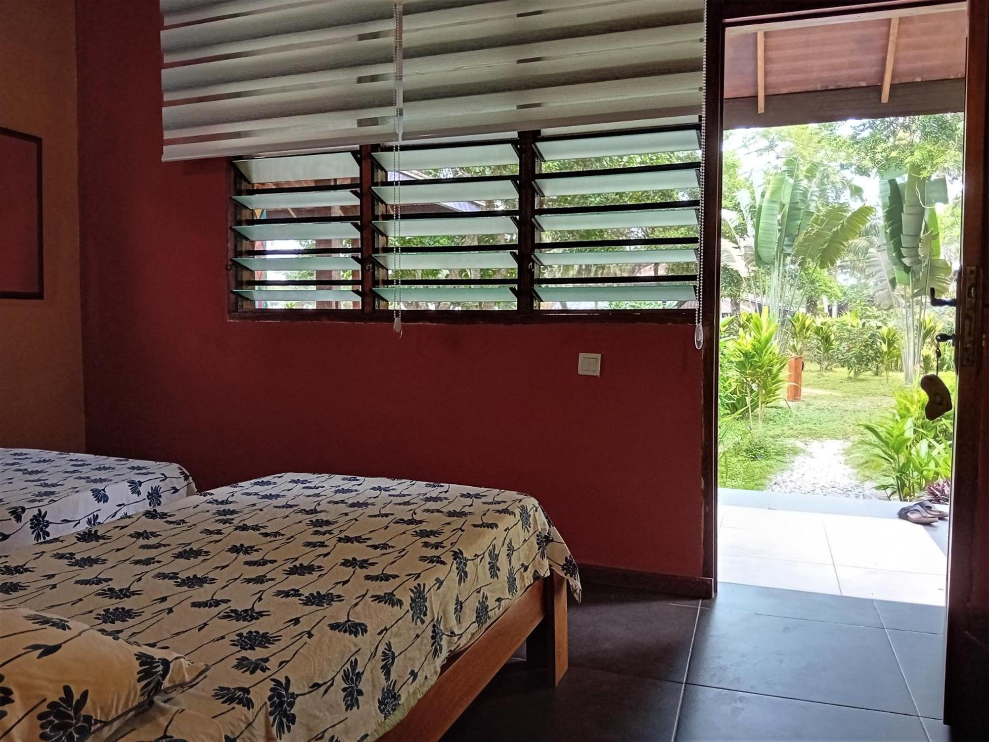 Ko-Sa Beach Resort Ltd Ampeni ภายนอก รูปภาพ