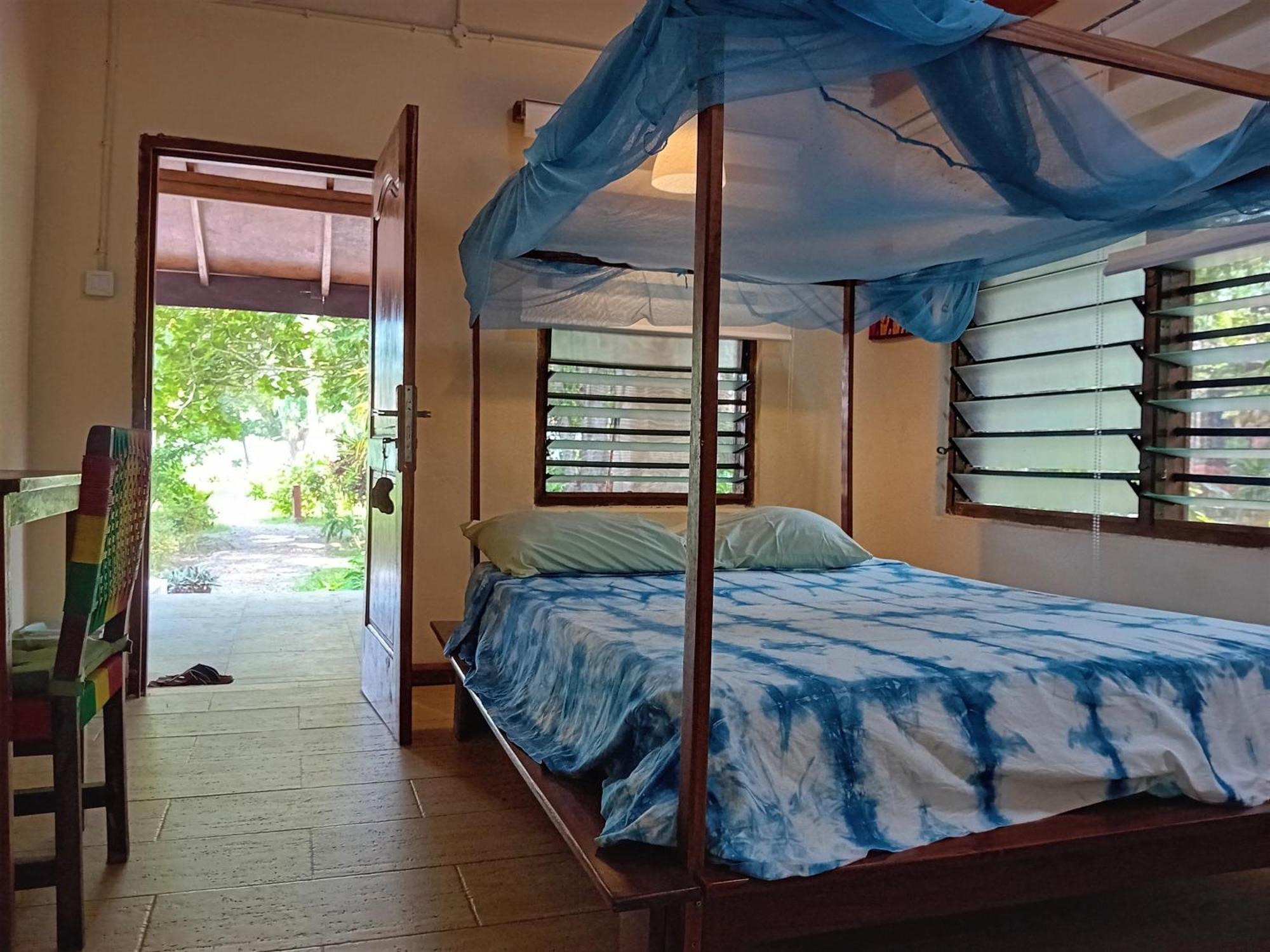 Ko-Sa Beach Resort Ltd Ampeni ภายนอก รูปภาพ