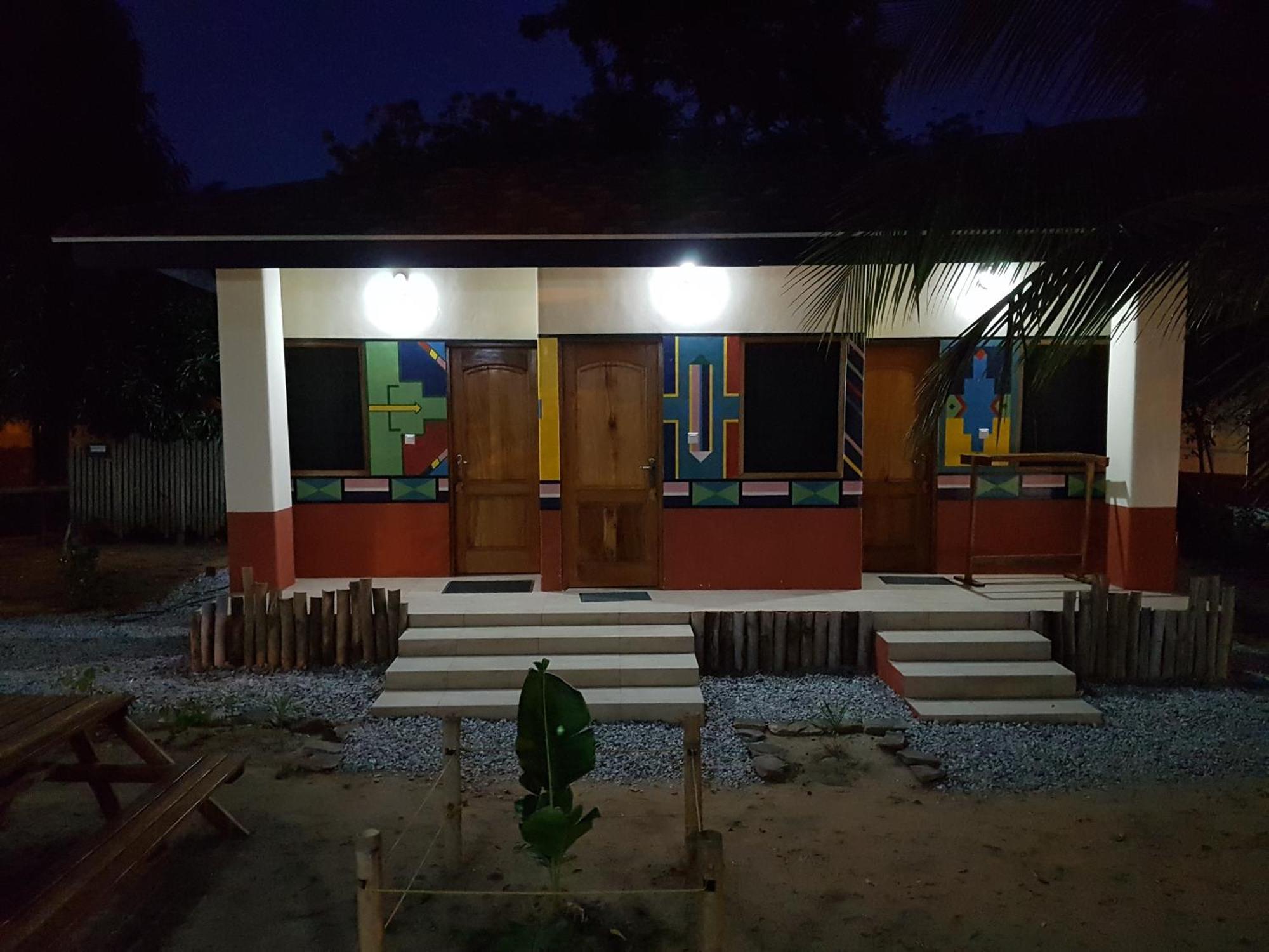 Ko-Sa Beach Resort Ltd Ampeni ภายนอก รูปภาพ