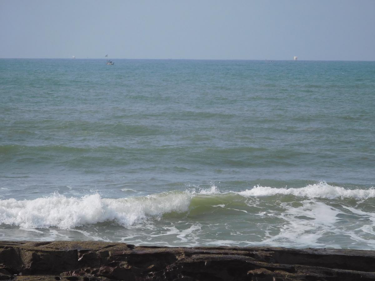 Ko-Sa Beach Resort Ltd Ampeni ภายนอก รูปภาพ